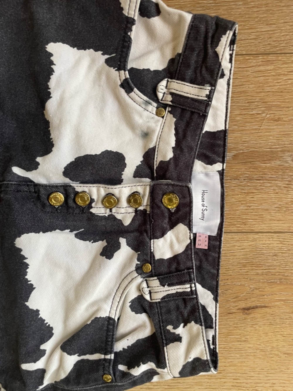 House Of Sunny Jessie Jean – Cow Print Denim Size 4 - Picture 5 of 14
